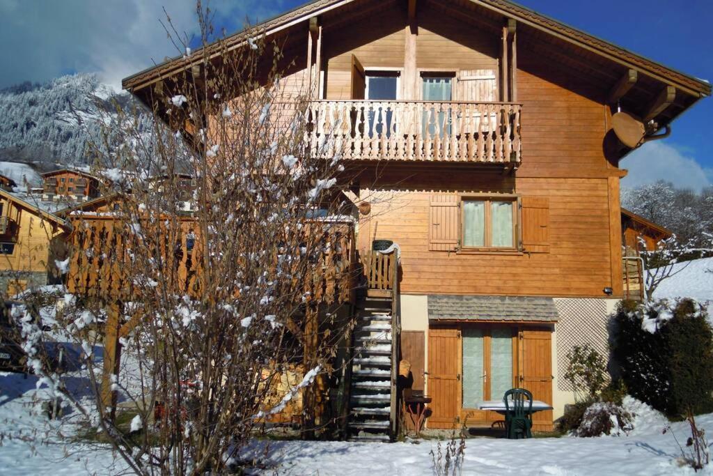 A4 Km De Megeve Tres Joli Studio Avec Jacuzzi ,Vue Sur Les Montagnes Au Calme Praz-sur-Arly Exteriér fotografie