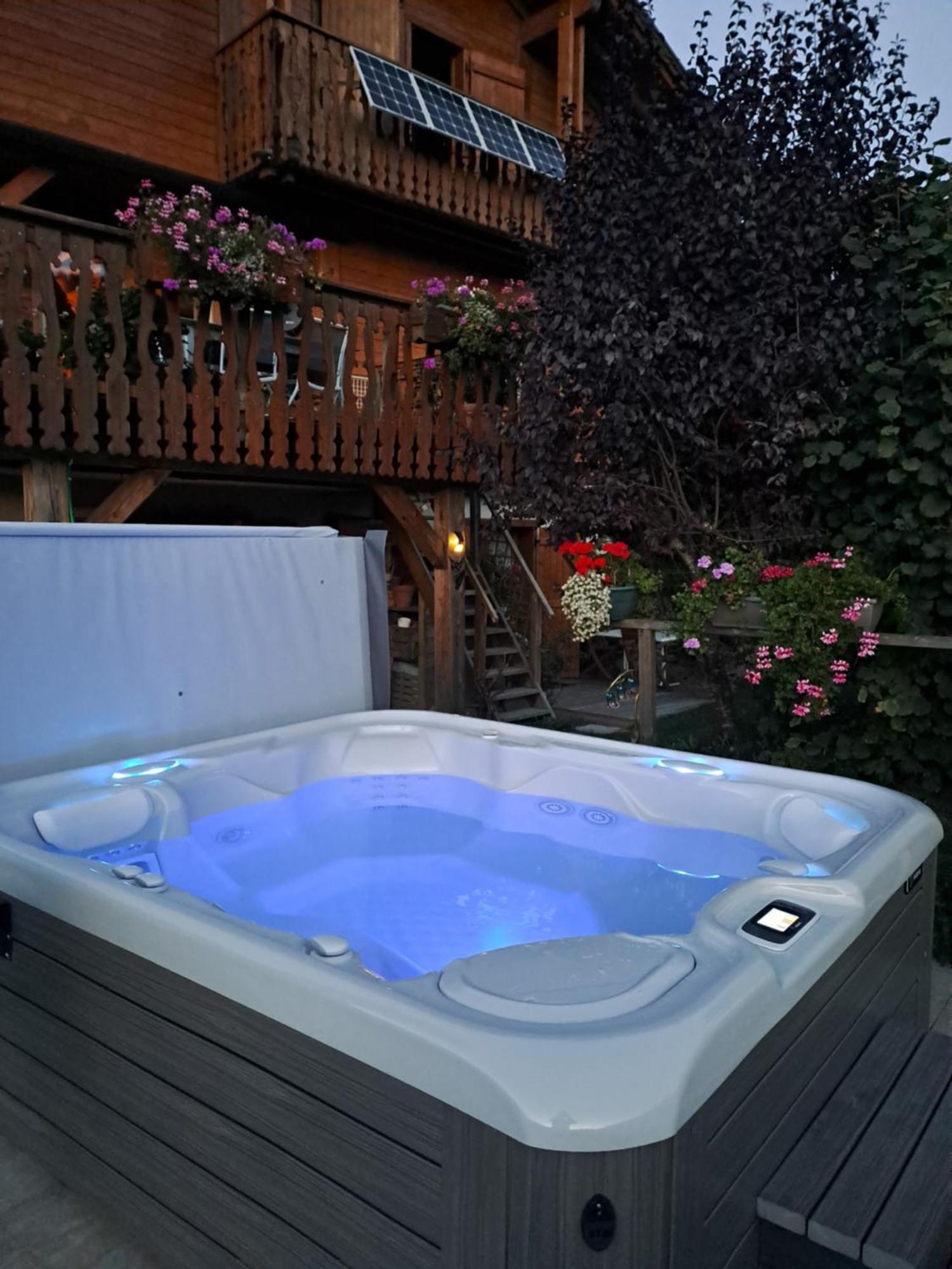 A4 Km De Megeve Tres Joli Studio Avec Jacuzzi ,Vue Sur Les Montagnes Au Calme Praz-sur-Arly Exteriér fotografie